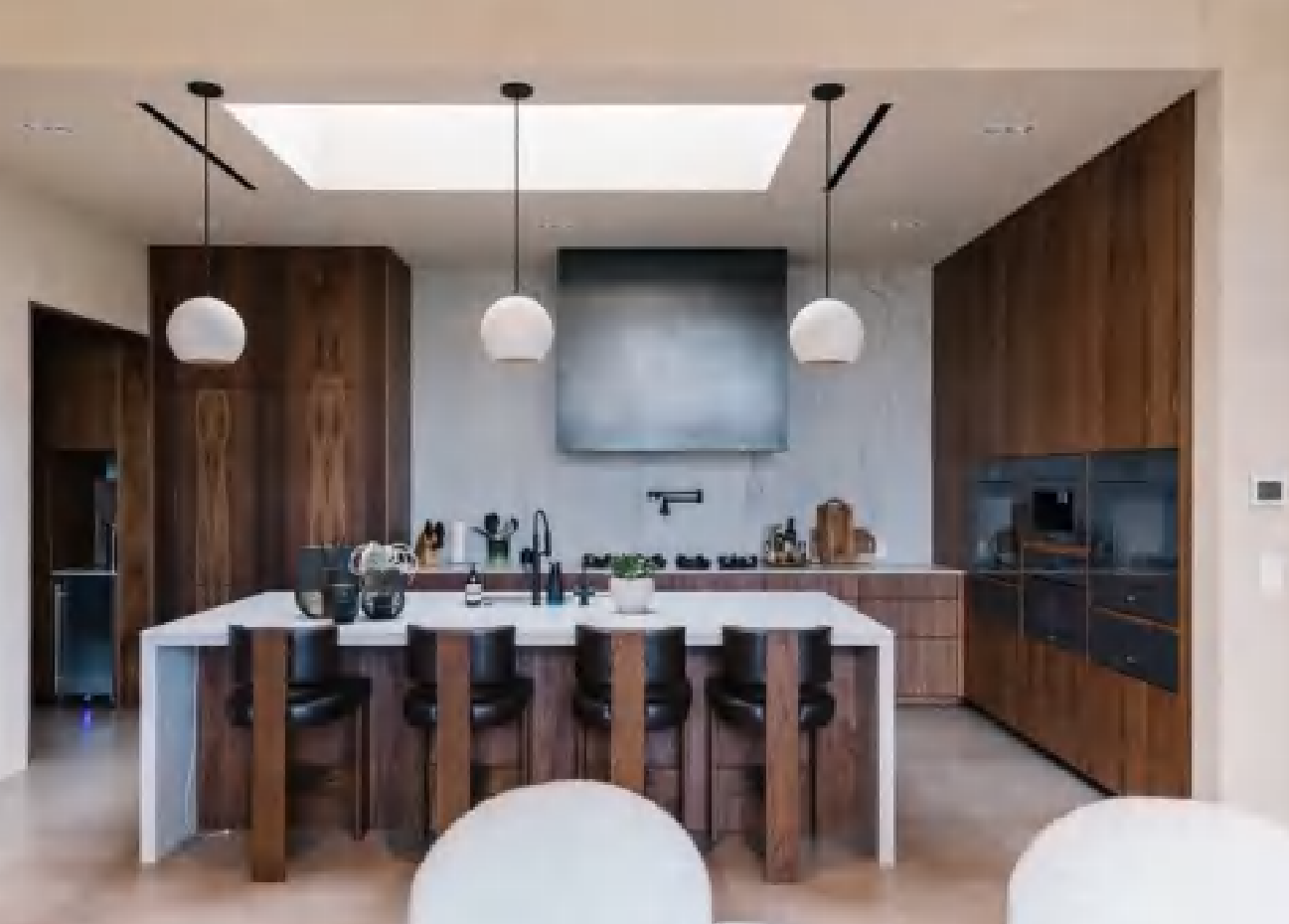 Wood Veneer Kitchen - Custom Kitchen Cabinets & Countertop | CHEERFUL Kenya image 3